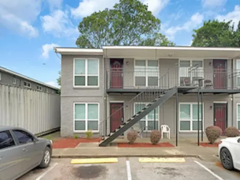 3031 Sumpter St, Houston, TX 77026