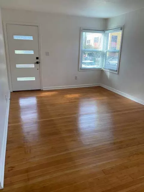 2400 N Killingsworth St, Portland, OR 97217