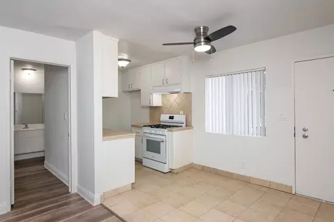 5851 Hazeltine Ave, Van Nuys, CA 91401