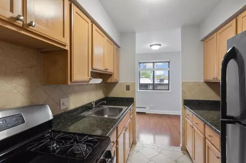 5534 N Kenmore Ave, Chicago, IL 60640