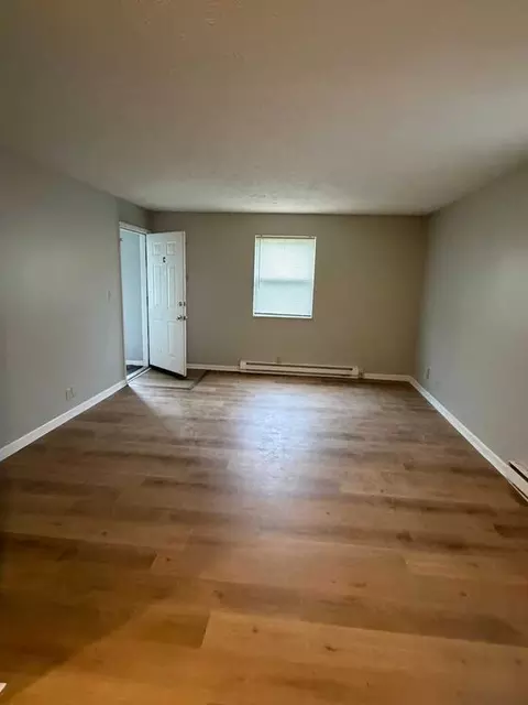1324 Cherry Hill Dr, Miamisburg, OH 45342