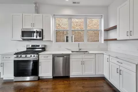 2316 W Augusta Blvd, Chicago, IL 60622