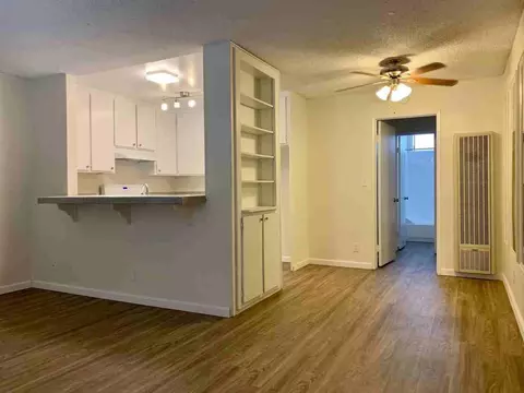 1254 Pacific Beach Dr, San Diego, CA 92109