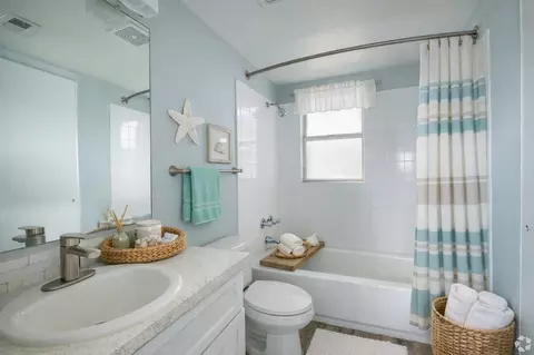 1426 Marathon Key Dr, Tampa, FL 33612