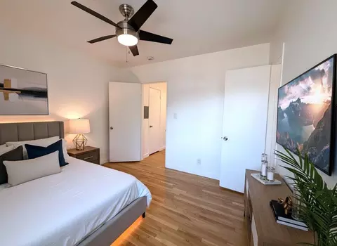 1553 Riverside Dr, Glendale, CA 91201 photo 11