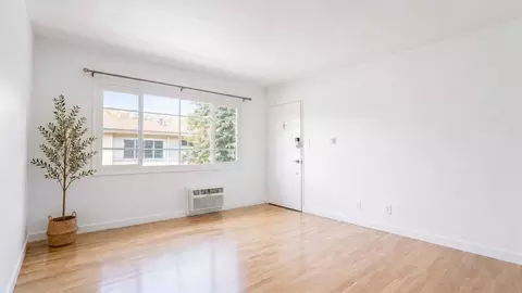 1553 Riverside Dr, Glendale, CA 91201 photo 5