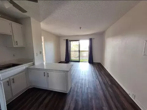 3090 Jefferson St, Carlsbad, CA 92008