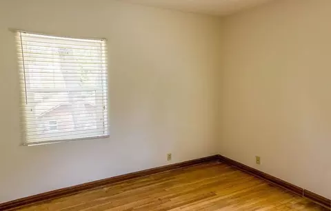 809 S Henderson St, Bloomington, IN 47401