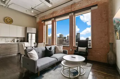 500 S Ervay St, Dallas, TX 75201