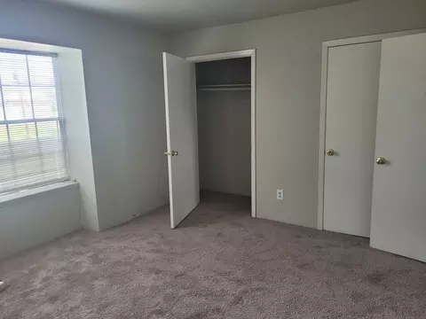 1003 Avenue B, Nederland, TX 77627