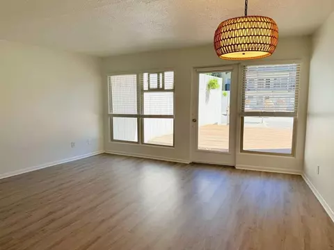 5201 42nd Ave S, Seattle, WA 98118