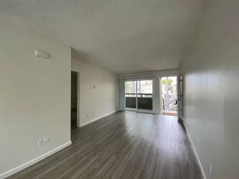 2730 Jefferson St, Carlsbad, CA 92008