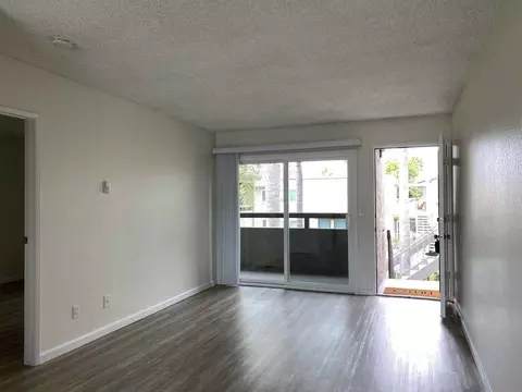 2730 Jefferson St, Carlsbad, CA 92008