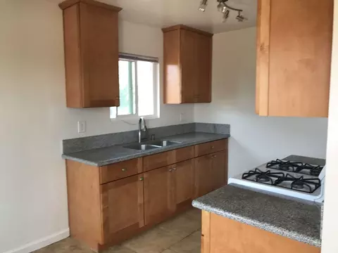 1104 E Franklin Ave, Pomona, CA 91766