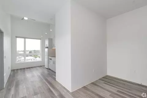 5460 N Interstate Ave, Portland, OR 97217