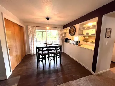 24055 NE North Valley Rd, Newberg, OR 97132