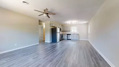 1806 Midwood Dr, Raleigh, NC 27604