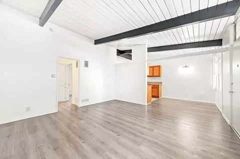 4043 Buckingham Rd, Los Angeles, CA 90008