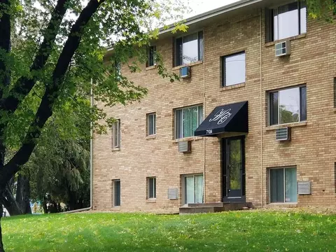 7104 36th Ave N, New Hope, MN 55427