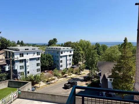 1700 E Madison St, Seattle, WA 98122