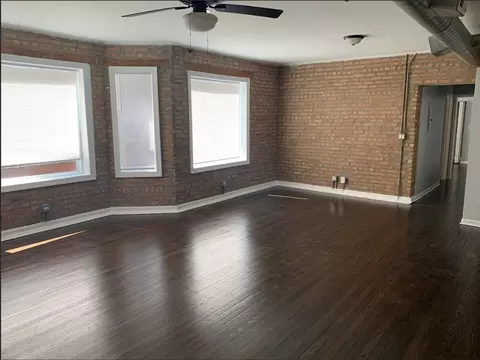 7748 S Essex Ave, Chicago, IL 60649