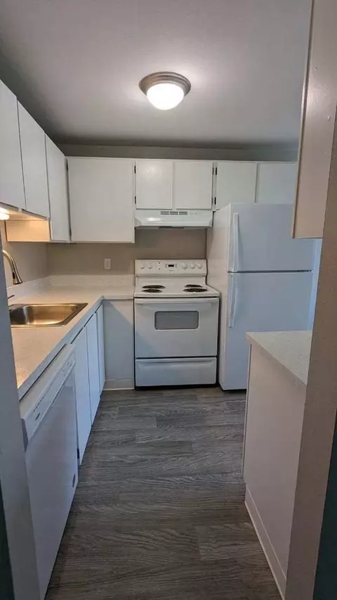 931 9th St SE, Puyallup, WA 98372