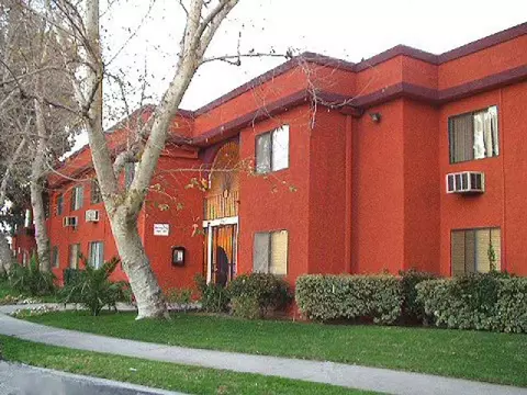8950 Memory Park Ave, Los Angeles, CA 91343