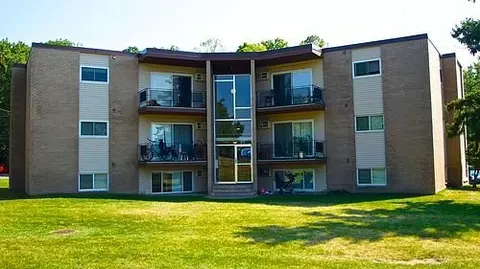 1200 Cheri Ln NE, Columbia Heights, MN 55421