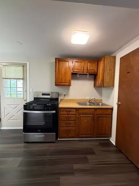 68 Oakwood Ave, Newark, OH 43055