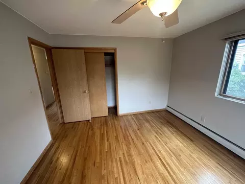 1547 Wynne Ave, Saint Paul, MN 55108