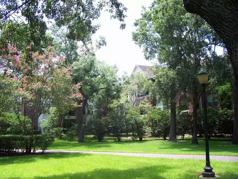 1919 Post Oak Park Dr, Houston, TX 77027 photo 12