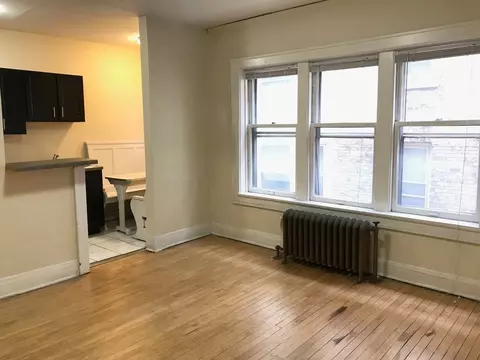 829 N Cass St, Milwaukee, WI 53202