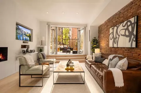 67 Wall St, New York, NY 10005