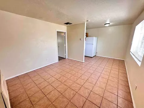 501 Texas St NE, Albuquerque, NM 87108