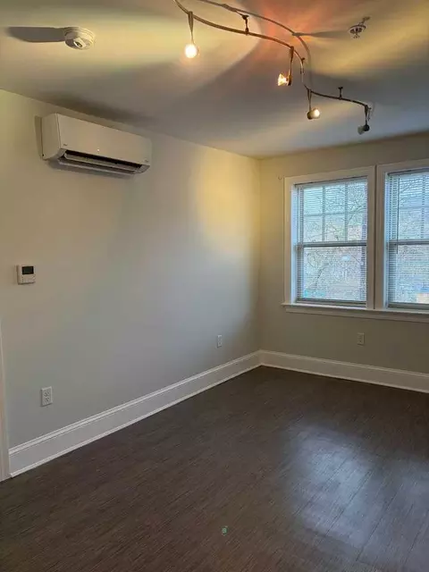 3300 Rhode Island Ave, Mount Rainier, MD 20712