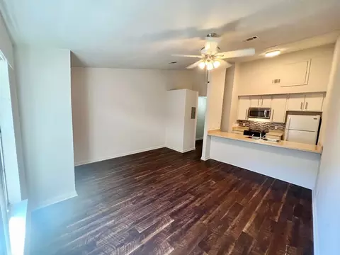1801 Fairlane Rd, Tallahassee, FL 32303