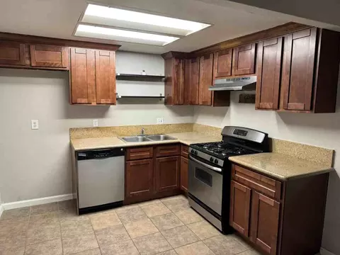 4925 Indian Oaks Ct, Sacramento, CA 95841