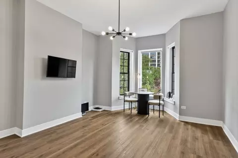 1421 N Dearborn St, Chicago, IL 60610