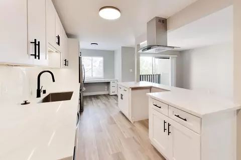 1015 Continentals Way, Belmont, CA 94002