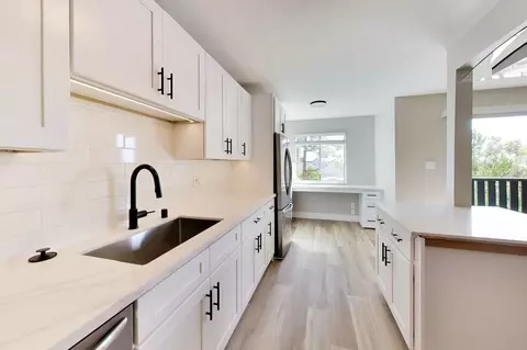 1015 Continentals Way, Belmont, CA 94002