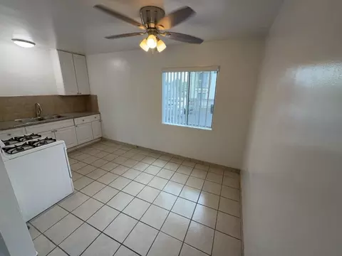 706 E Lomita Ave, Glendale, CA 91205