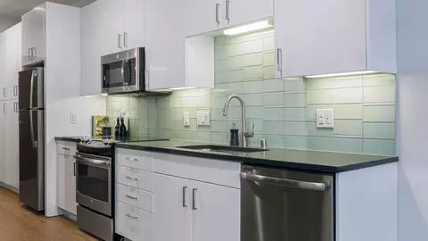 221 Minor Ave N, Seattle, WA 98109 photo 9
