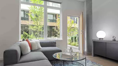 221 Minor Ave N, Seattle, WA 98109 photo 12