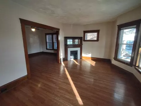 1390 W 91st St, Cleveland, OH 44102