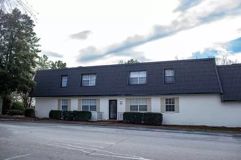 357 Hillandale Rd, Greenville, SC 29609