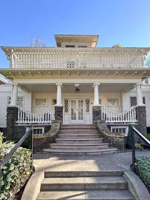 1227 23rd St, Sacramento, CA 95816