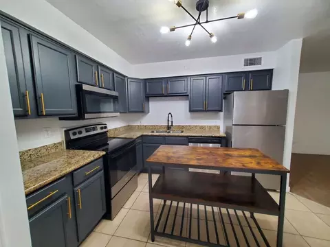 425 E Brown Rd, Mesa, AZ 85203