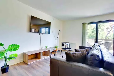 10 Th St, Arlington, VA 22201