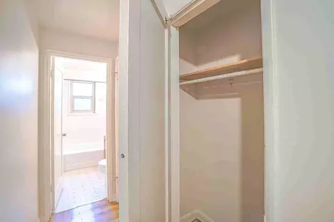 702 2nd Ave W, Seattle, WA 98119 photo 16