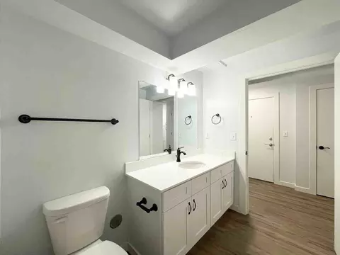 702 2nd Ave W, Seattle, WA 98119 photo 6